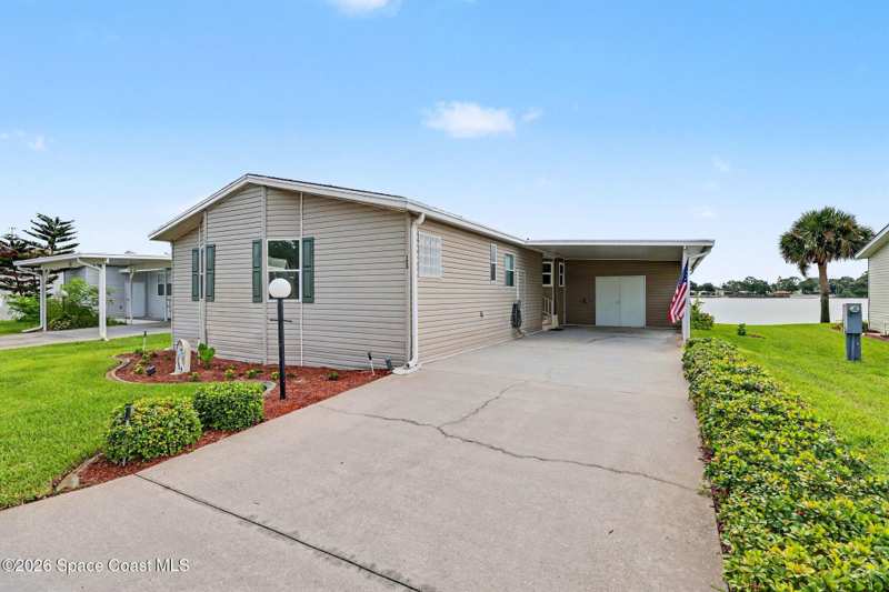 3 bedroom Manufactured Home at 173 Scenic Drive #286, Northwest Lakes Condo Ph IV, Cocoa — photo 1