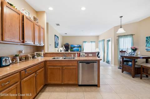 698 Thuringer Street, Palm Bay FL - photo 14 of 22