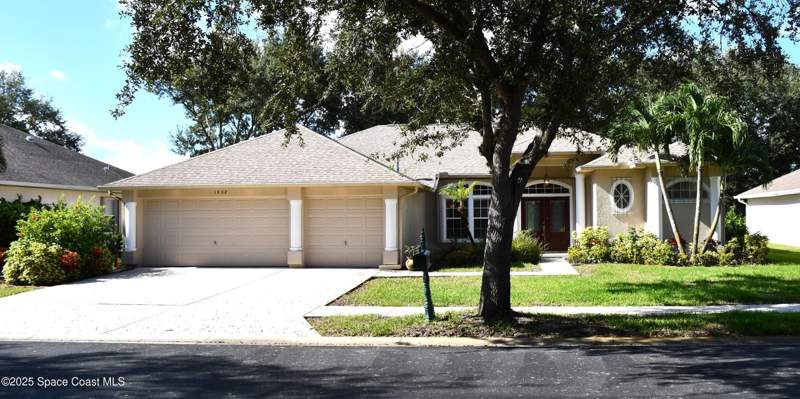 4 bedroom Single Family Residence at 1932 Windbrook Drive, Summerfield at Bayside Lakes Phase 1, Palm Bay — photo 1