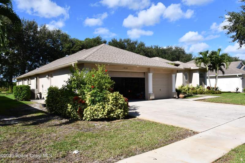 4 bedroom Single Family Residence at 1932 Windbrook Drive, Summerfield at Bayside Lakes Phase 1, Palm Bay — photo 5