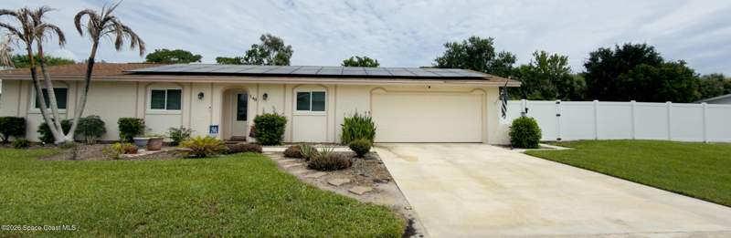 4 bedroom Single Family Residence at 140 Sea Breeze Circle, Villa De Palmas Unit 2, Merritt Island — photo 3