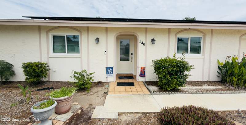 4 bedroom Single Family Residence at 140 Sea Breeze Circle, Villa De Palmas Unit 2, Merritt Island — photo 2