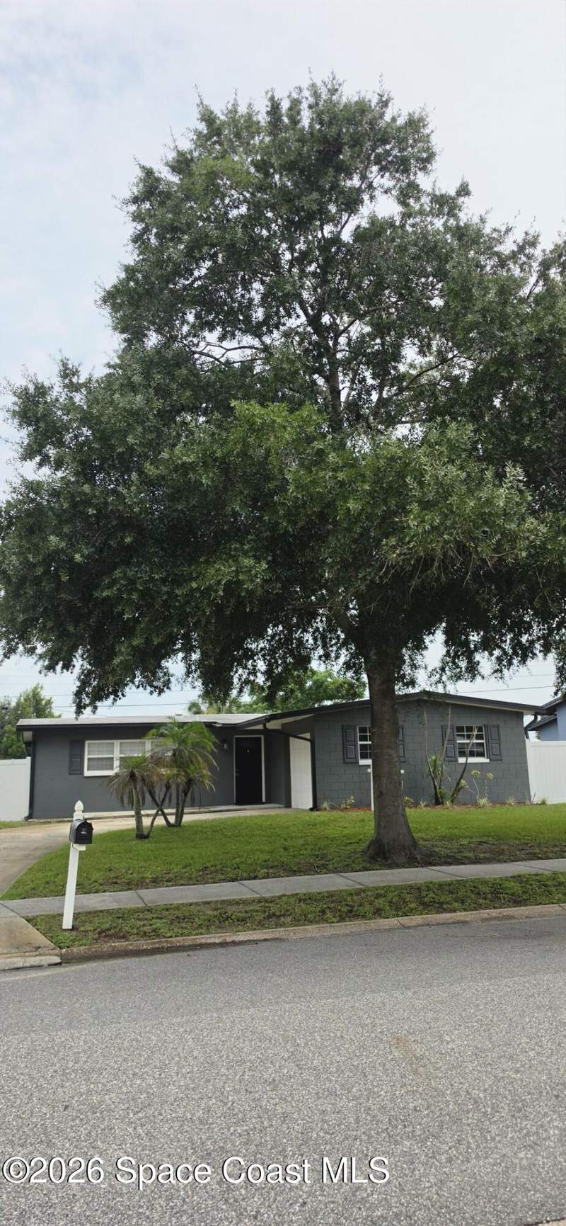 3 bedroom Single Family Residence at 1530 Milton Street, Indian River Heights Unit 13, Titusville — photo 2