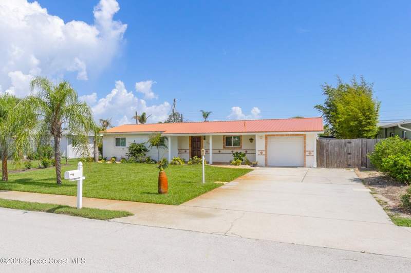 3 bedroom Single Family Residence at 214 Atlantic Boulevard, Seacoast Shores Unit 5, Indian Harbour Beach — photo 2
