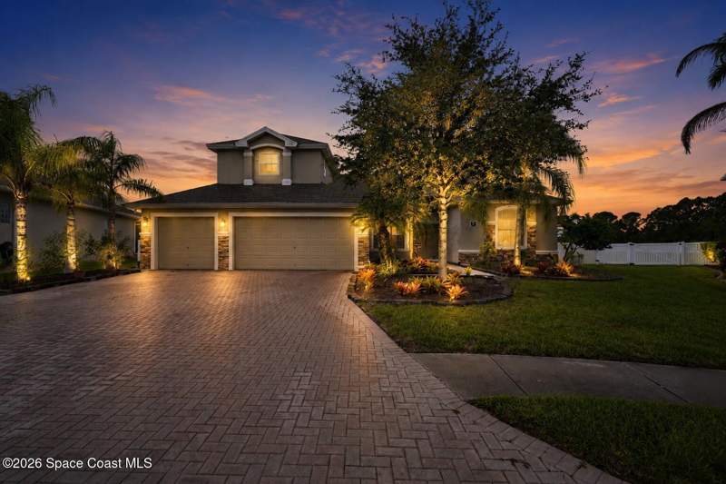 4 bedroom Single Family Residence at 197 Brandy Creek Circle, Forest Glen at Bayside Lakes, Palm Bay — photo 2
