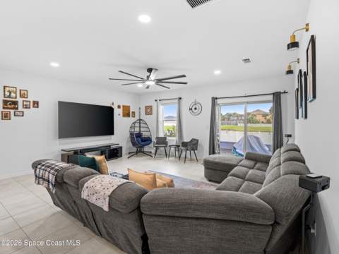 2005 Diablo Circle, Palm Bay FL - photo 13 of 40