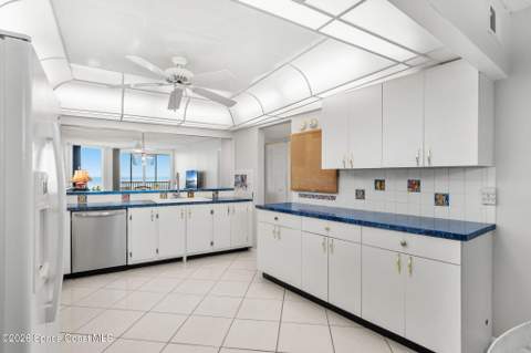 1175 Jimmy Buffett Memorial Highway #209, Satellite Beach FL - photo 20 of 56