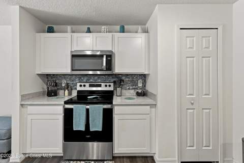 102 Fayetteville Street, Palm Bay FL - photo 6 of 38