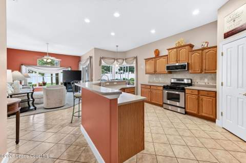 2622 Canary Isles Drive, Melbourne FL - photo 18 of 62
