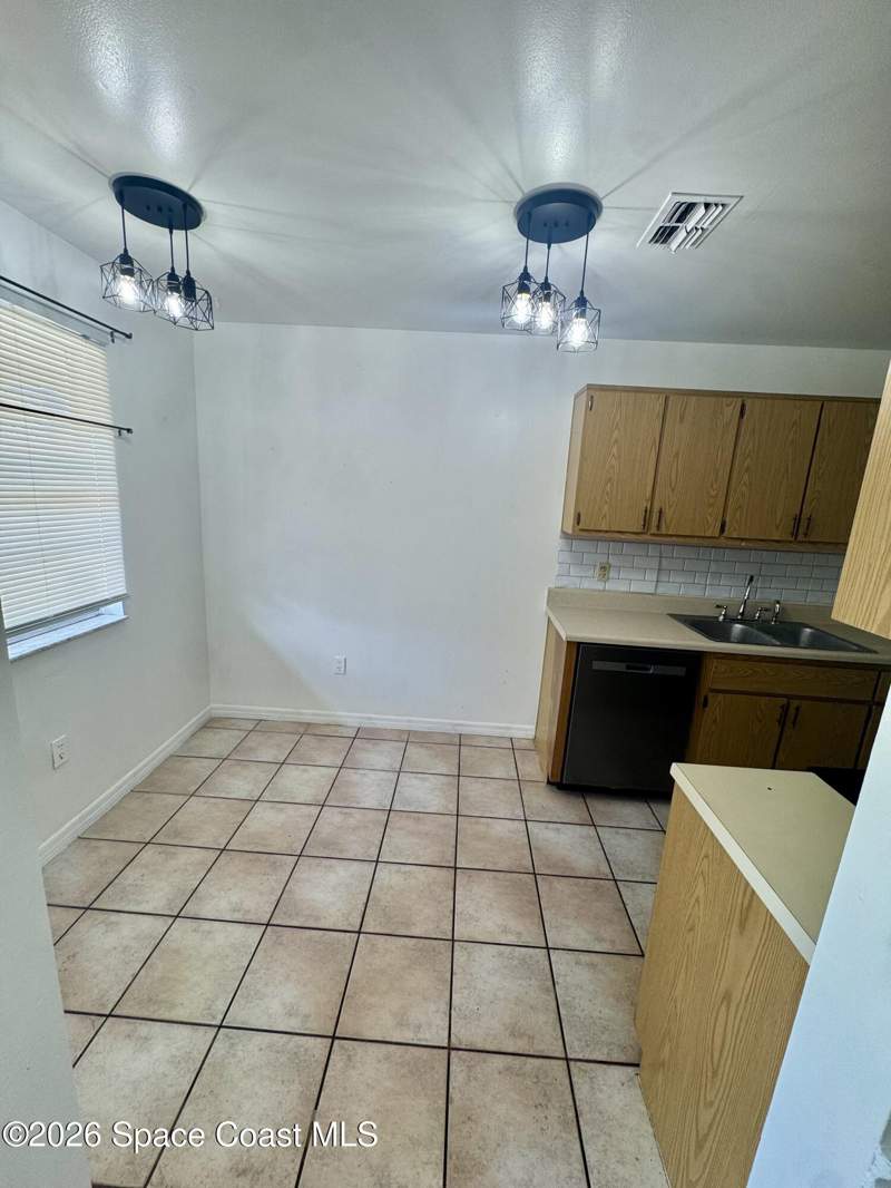 2 bedroom Townhouse at 1220 Cheney Highway #D, Meadows Sec 1 The, Titusville — photo 4