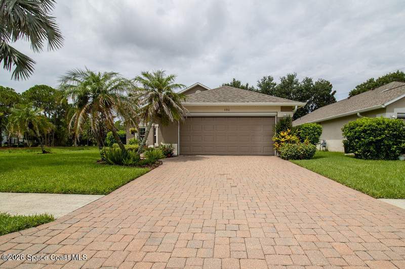 3 bedroom Single Family Residence at 680 Morning Cove Circle, Fairway Isles at Bayside Lakes Phase I, Palm Bay — photo 2
