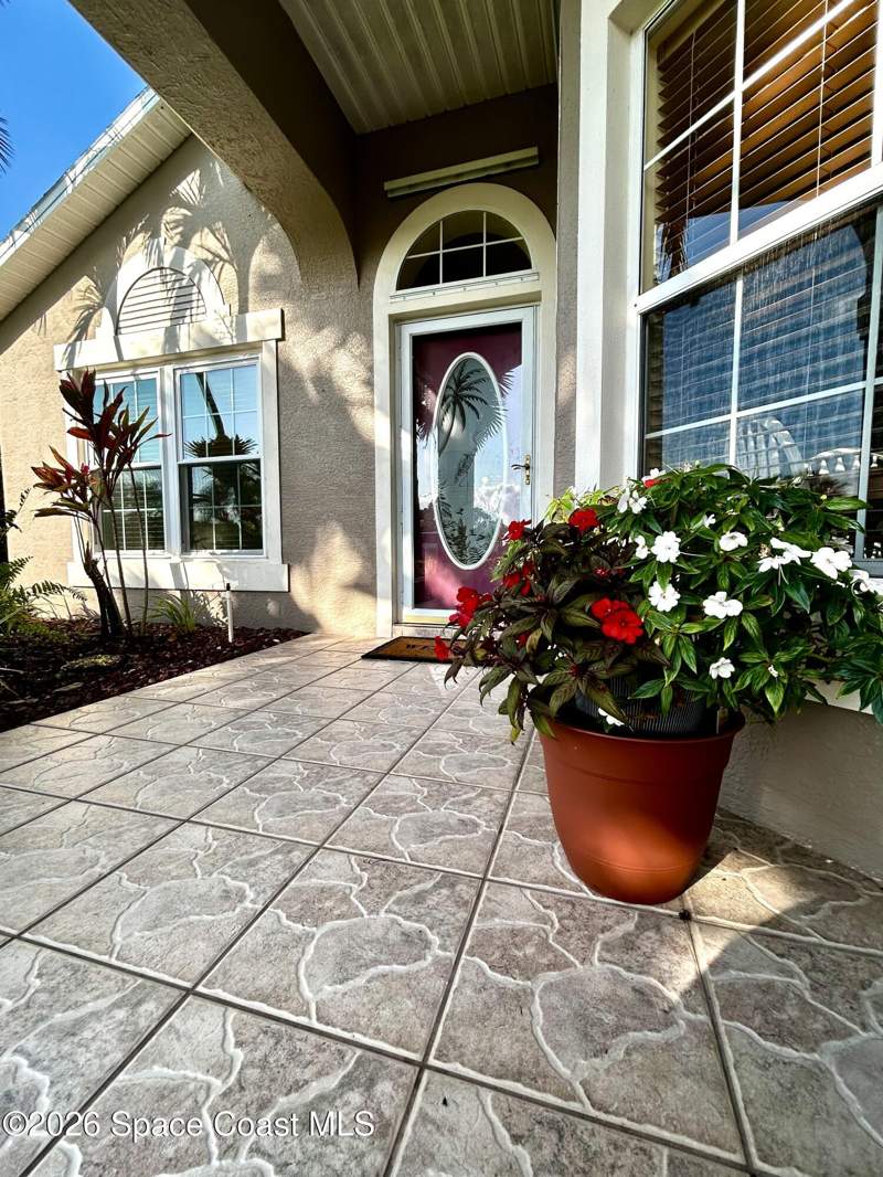 3 bedroom Single Family Residence at 680 Morning Cove Circle, Fairway Isles at Bayside Lakes Phase I, Palm Bay — photo 4