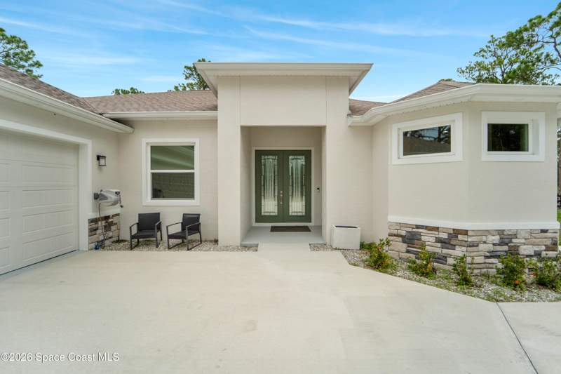 5 bedroom Single Family Residence at 8025 SE Babcock Street, South Grant, Grant-Valkaria — photo 2