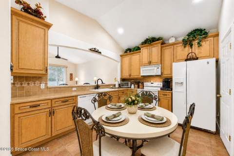1910 Muirfield Way #B, Palm Bay FL - photo 8 of 17