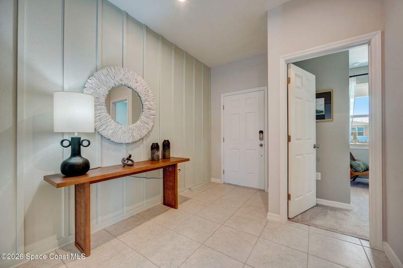 4 bedroom Single Family Residence at 1142 Banff Drive, Reserve at Country Club Lakes Estates, Palm Bay — photo 2