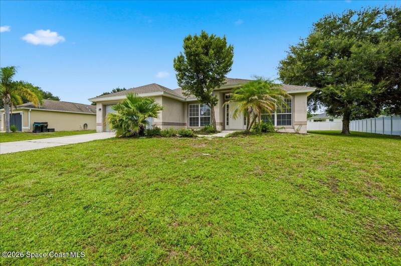 3 bedroom Single Family Residence at 1225 Devon Street, Port Malabar Unit 46, Palm Bay — photo 2