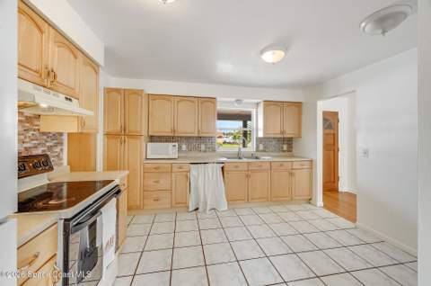 5320 Sandra Drive, Titusville FL - photo 13 of 63