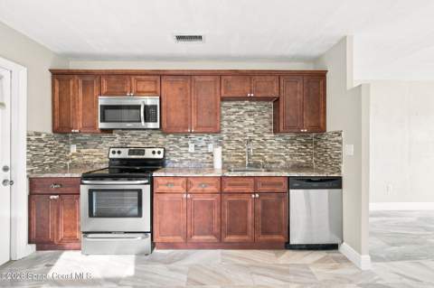 2267 Robinhood Drive, Melbourne FL - photo 12 of 25