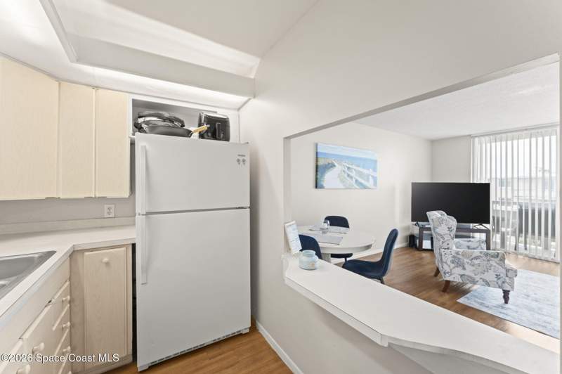 2 bedroom Condominium at 2020 N Atlantic Avenue #610-N, Twin Towers Condo, Cocoa Beach — photo 5