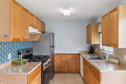758 Comanche Avenue, Melbourne FL - photo 9 of 37