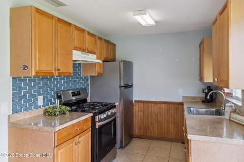 758 Comanche Avenue, Melbourne FL - photo 11 of 37