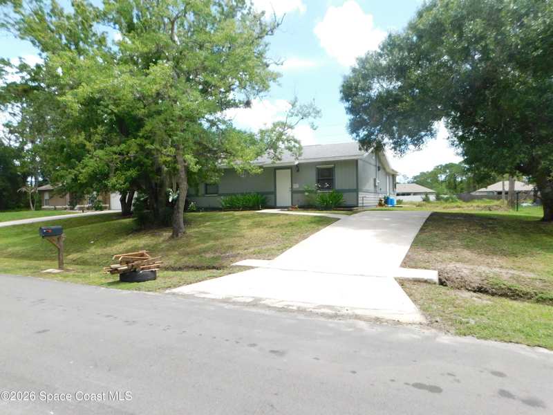 2 bedroom Single Family Residence at 451 Higgs Avenue, Port Malabar Unit 26, Palm Bay — photo 1