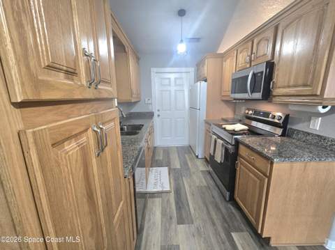 910 Ithaca Avenue, Palm Bay FL - photo 7 of 25