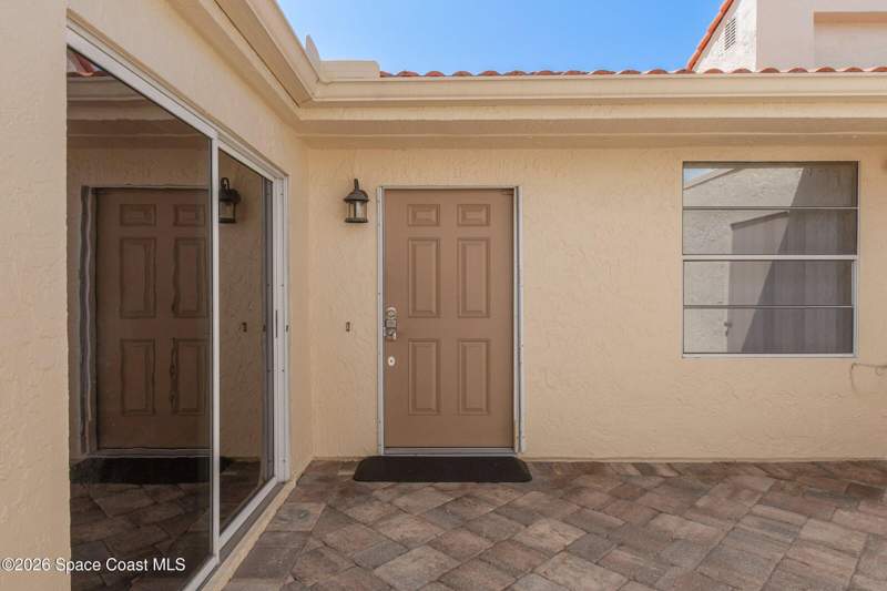 3 bedroom Single Family Residence at 718 Pine Island Drive, Courtyards Suntree Pud Stage 5 Tr 62 Unit 3 Th, Melbourne — photo 4
