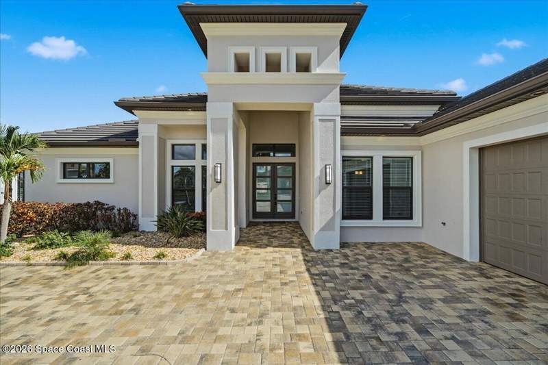5 bedroom Single Family Residence at 8719 Serrano Circle, Valencia, Melbourne — photo 3