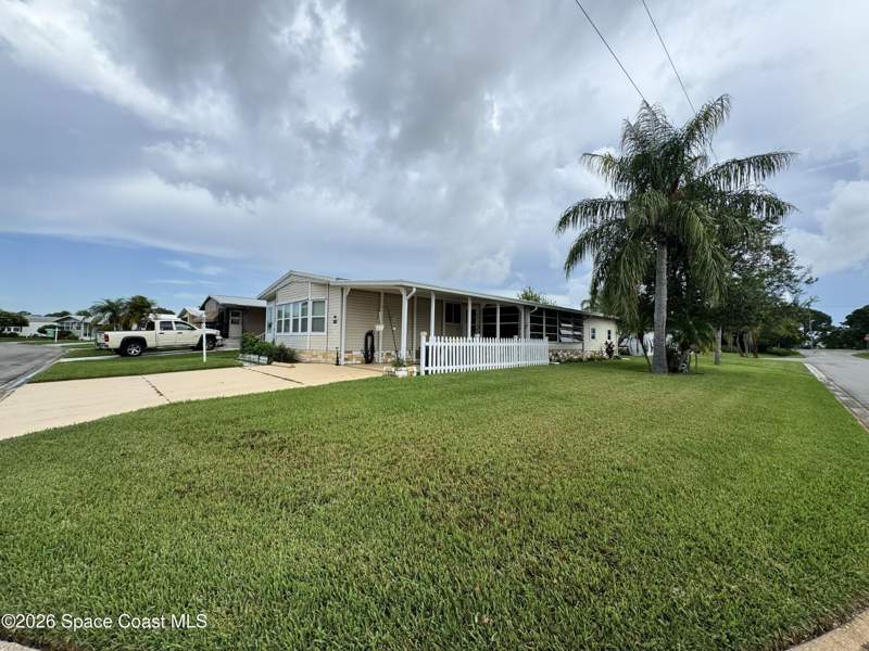 2 bedroom Manufactured Home at 600 N Dolphin Circle, Barefoot Bay Unit 1, Barefoot Bay — photo 3