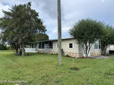 600 N Dolphin Circle, Barefoot Bay FL - photo 7 of 50