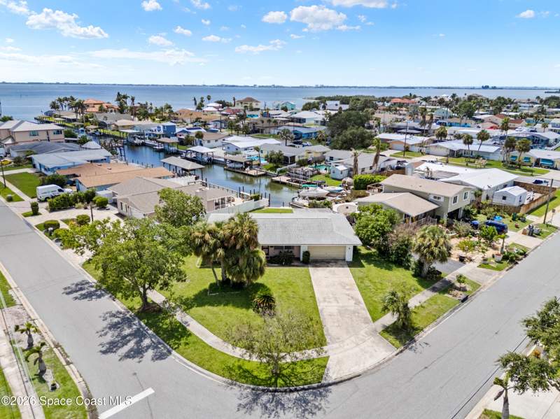 3 bedroom Single Family Residence at 1655 S Shelter Trail, Riviera Isles Unit 1 Replat, Merritt Island — photo 4