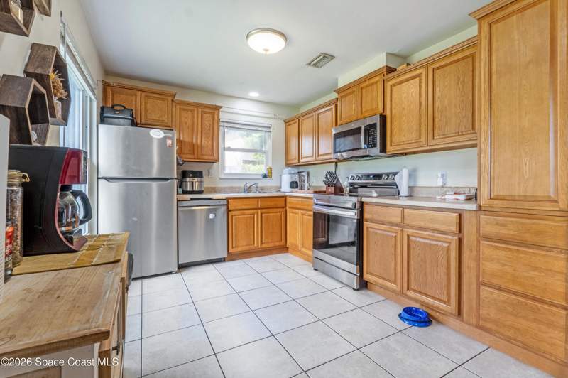 2 bedroom Single Family Residence at 1705 Privateer Drive, American Village Pud Stage 1, Titusville — photo 5