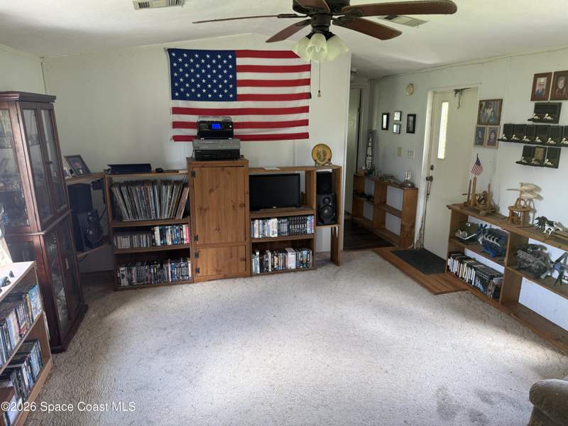 2 bedroom Mobile Home at 5185 Gandy Road, Indian River Park, Mims — photo 2