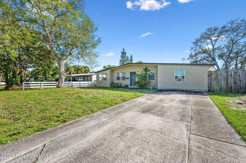 3 bedroom Single Family Residence at 907 Espanola Way, Magnolia Park Replat, Melbourne — photo 4