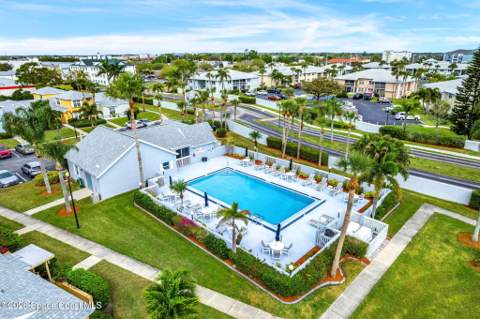 1490 Malibu Circle #108, Palm Bay FL - photo 24 of 32