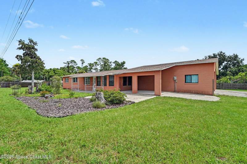 3 bedroom Single Family Residence at 5963 Lord Street, Scottsmoor, Mims — photo 3