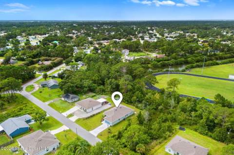 1870 Thorman Avenue, Palm Bay FL - photo 9 of 40