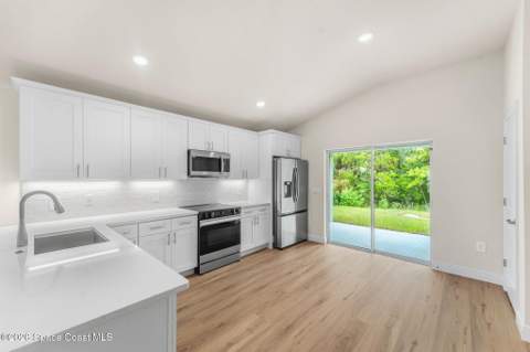 1870 Thorman Avenue, Palm Bay FL - photo 19 of 40