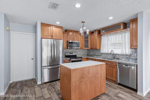 865 Dewberry Terrace, Palm Bay FL - photo 12 of 42