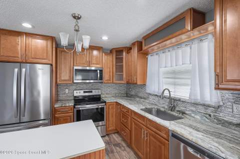 865 Dewberry Terrace, Palm Bay FL - photo 15 of 42