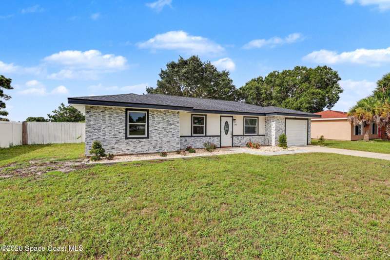 3 bedroom Single Family Residence at 1240 Mascot Street, Port Malabar Country Club Unit 4, Palm Bay — photo 3