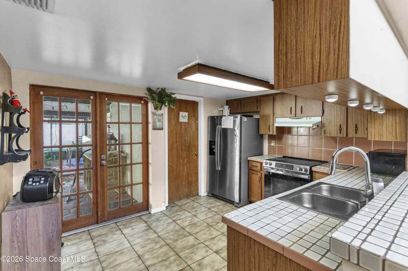 2 bedroom Townhouse at 2419 Kathi Kim Street, Sabal Lake Estates Unit 1, Cocoa — photo 5