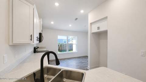 821 Airport Avenue, Palm Bay FL - photo 7 of 19