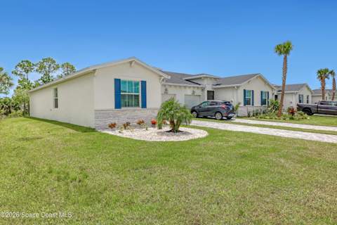 2066 Cerulean Drive, Palm Bay FL - photo 6 of 33