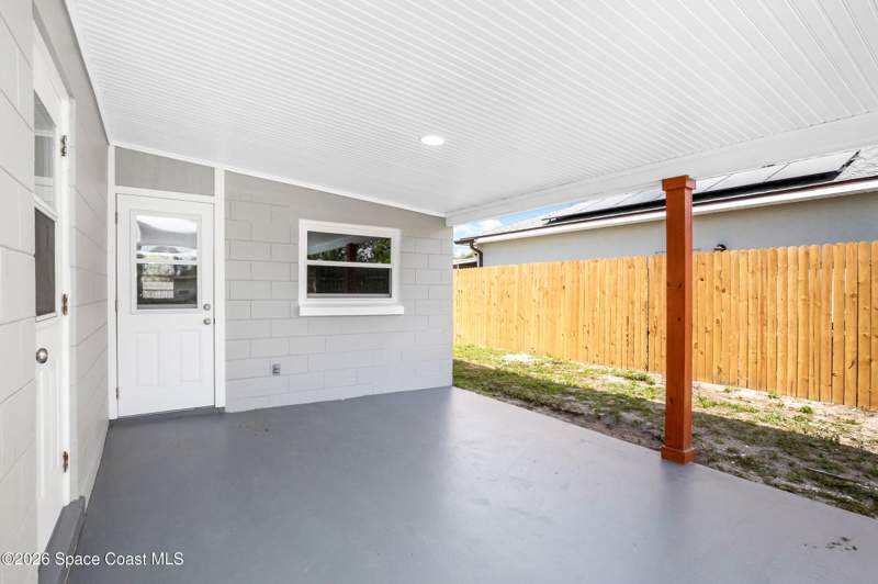3 bedroom Single Family Residence at 1510 N Smith Drive, Whispering Oaks 2nd Sec, Titusville — photo 4