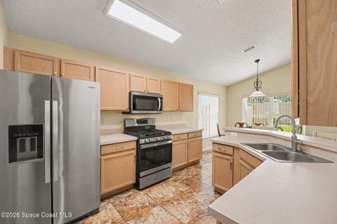 1201 Creek Side Circle, Rockledge FL - photo 12 of 31