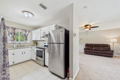 467 Grenadier Avenue, Palm Bay FL - photo 14 of 36