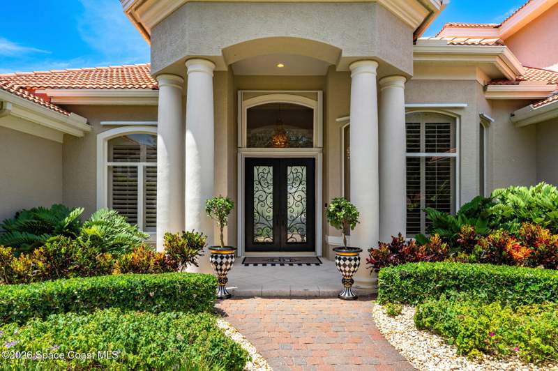 4 bedroom Single Family Residence at 242 Flanders Drive, The Cloisters Phase Iiid, Indialantic — photo 4
