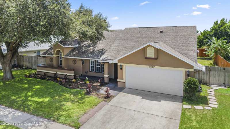 3 bedroom Single Family Residence at 3657 Whisperwood Circle, Whisper Woods Subd, Melbourne — photo 1